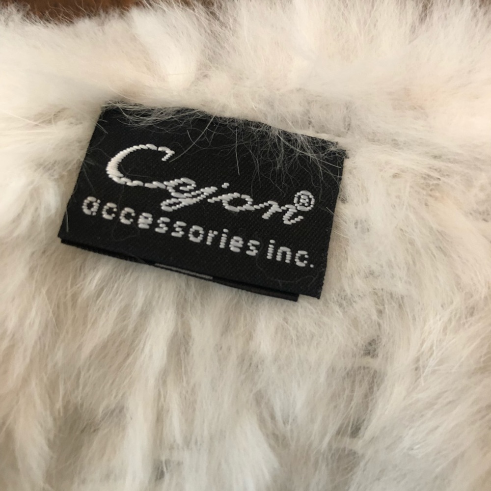 Rabbit fur cape - Picture 6 of 6
